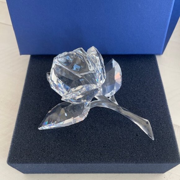 SWAROVSKI ROSE BLOSSOM #0890289 NIB - Picture 2 of 14